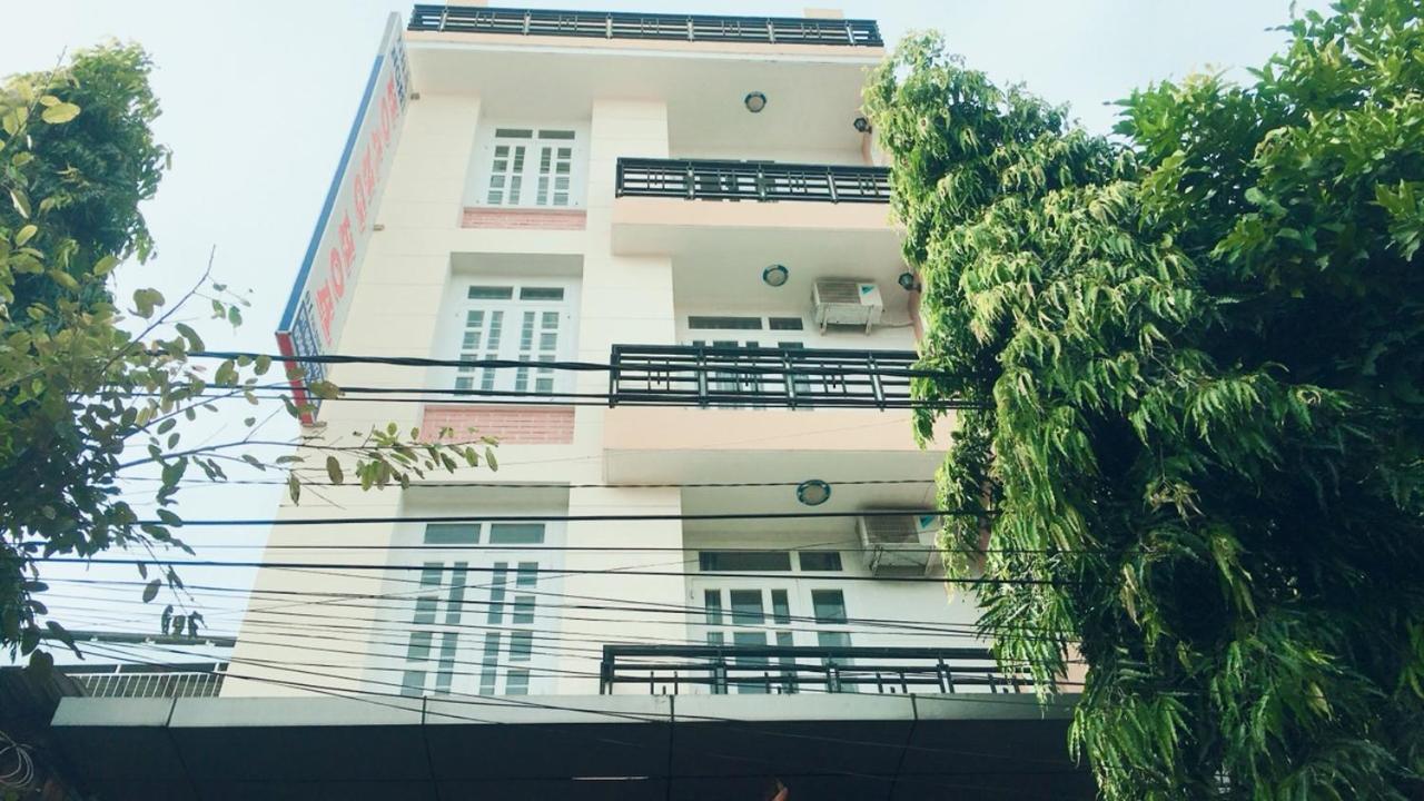 Nha Nghi Hoang Hoa Ξενοδοχείο Buon Ma Thuot Εξωτερικό φωτογραφία